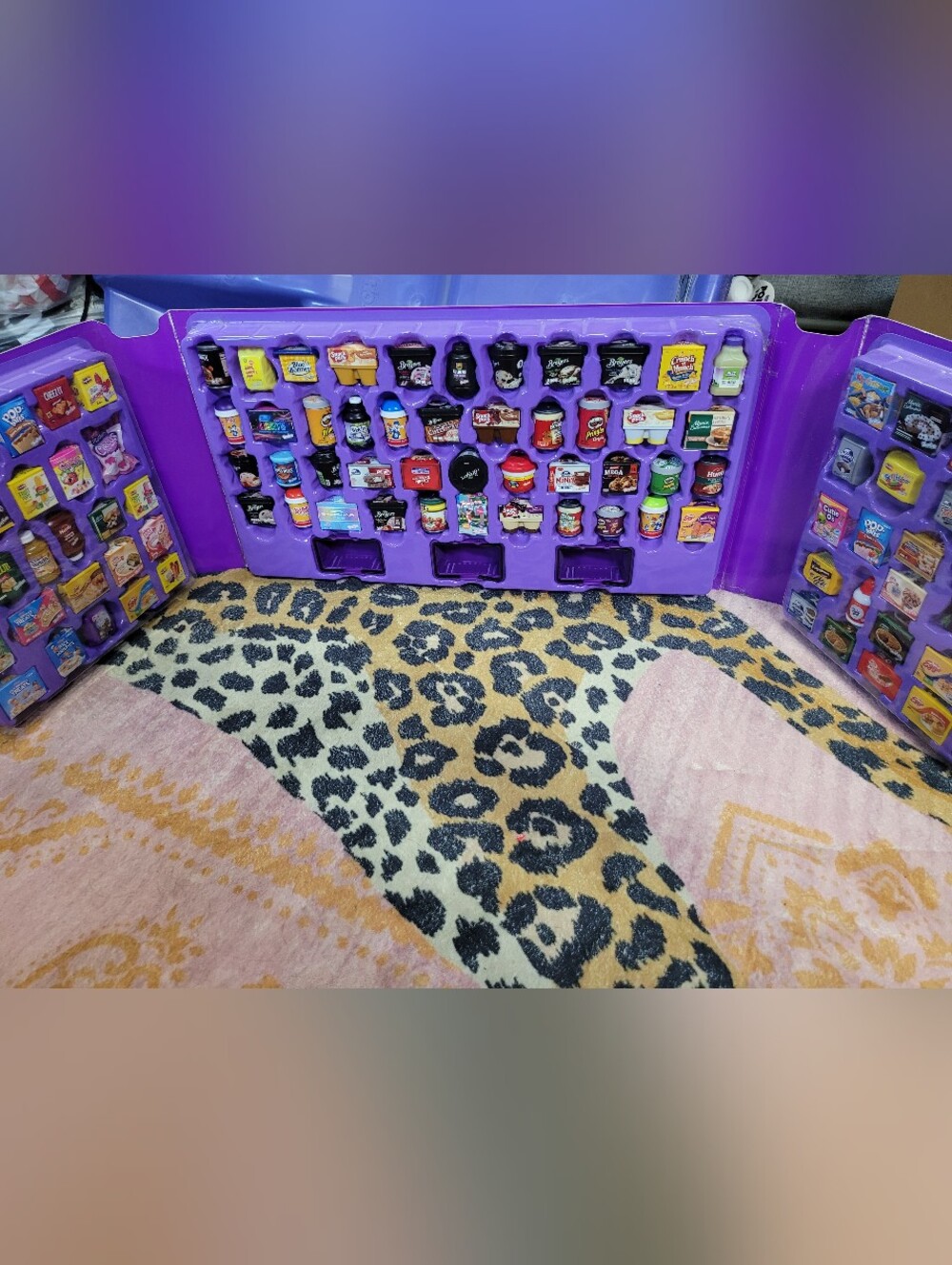 Shopkins Mega Mini Brand Set, +100 pieces